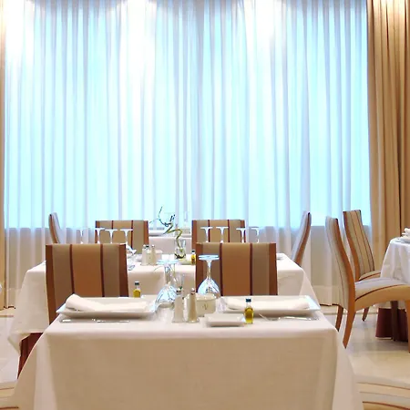 Hotell Vincci Ciudad De 4*
