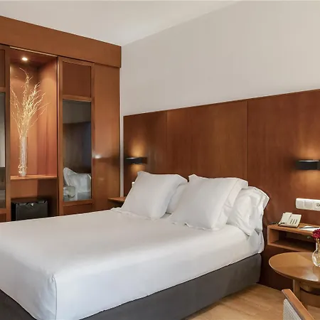 Hotel Vincci Ciudad De 4*