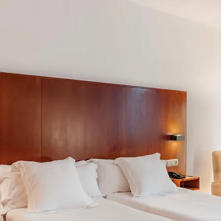 Hotel Vincci Ciudad De 4*