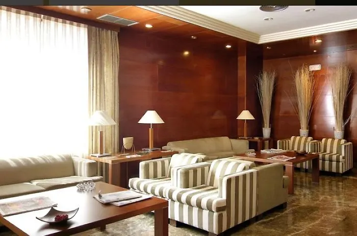 ヴィンチ シウダーデ ホテル 4*